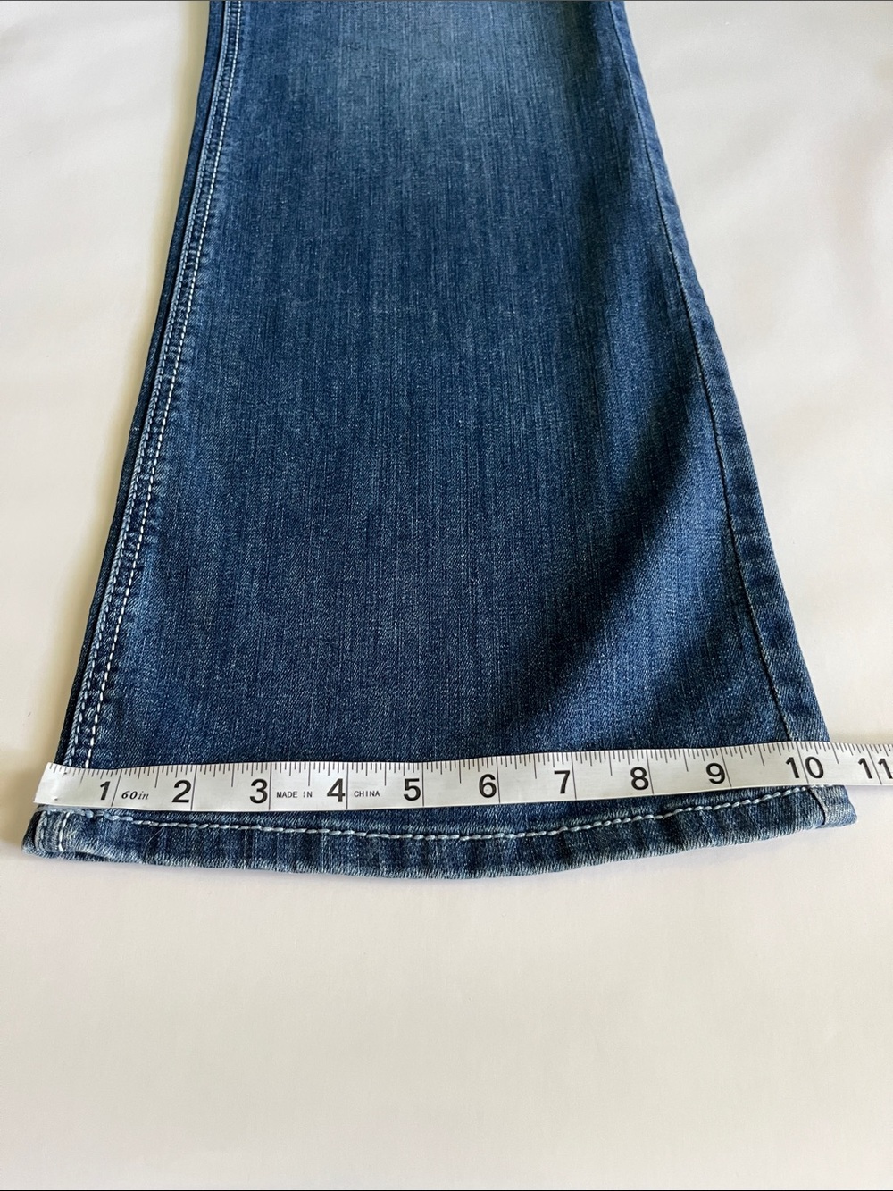 Ariat Real Denim Arrow Mid Rise Bootcut NWT Size 33s - Picture 8 of 16